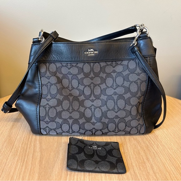 Coach Lexy Shoulder Bag - Picture 1 of 3